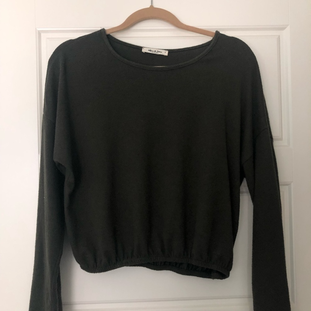 Cropped green top